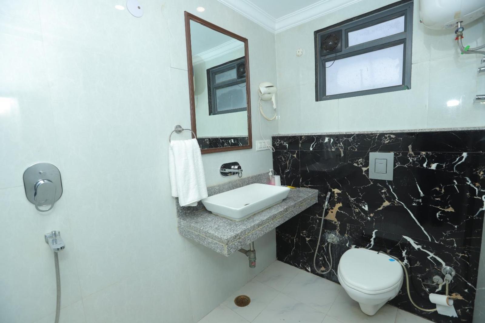 Hotel Vijaydeep Place Near Delhi Airport New Delhi Exterior foto